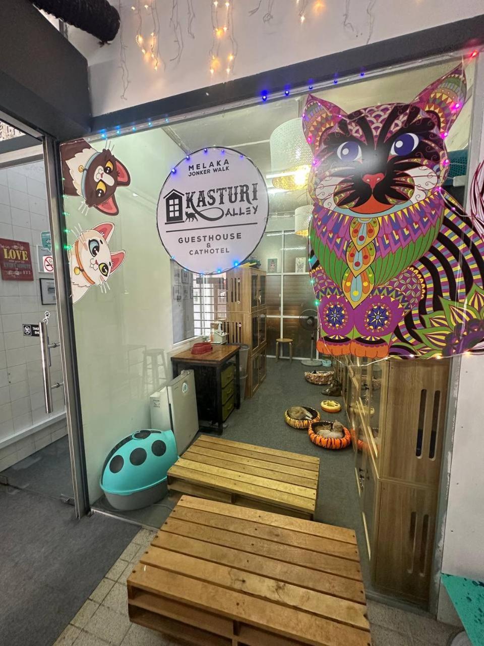 Spot On 90898 Kasturi Alley Guest House & Cat Hotel Malacca Bagian luar foto